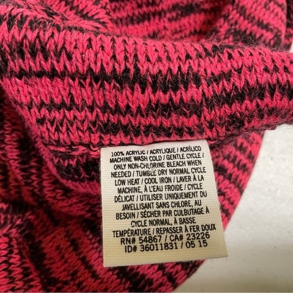 PINK VICTORIA SECRET Pink / Black Scarf With Dog Logo on Acrylic Scarf - Picture 4 of 8